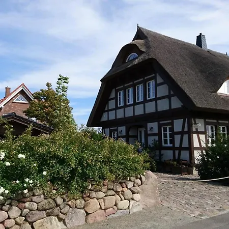 Ruegen-cottage Dranske